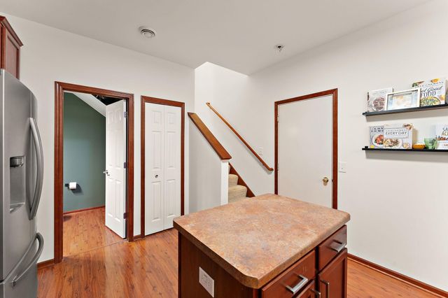 15672 Emerald Drive N 4, Hugo, MN 55038