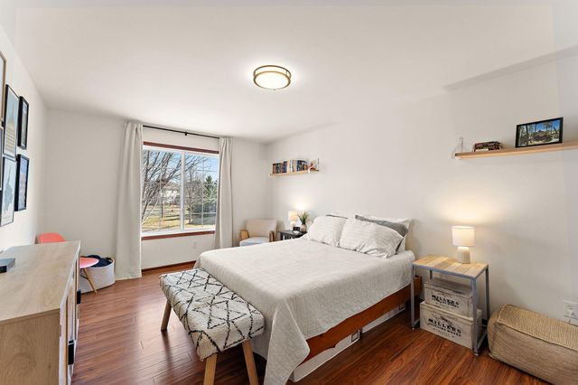 15672 Emerald Drive N 4, Hugo, MN 55038