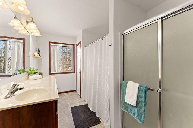 15672 Emerald Drive N 4, Hugo, MN 55038