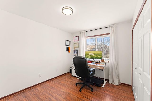 15672 Emerald Drive N 4, Hugo, MN 55038