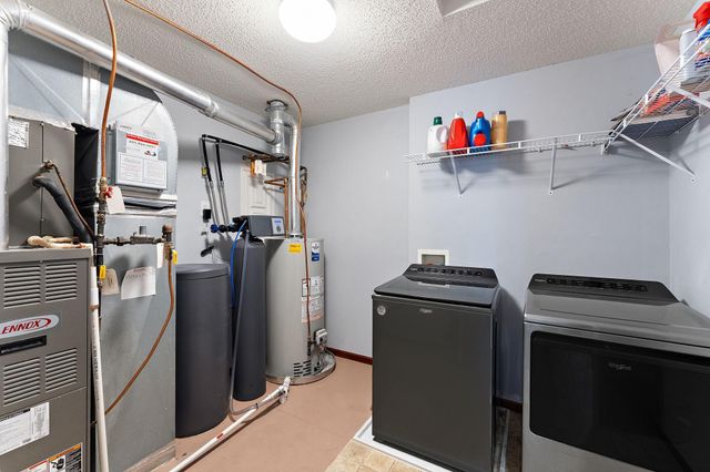 15672 Emerald Drive N 4, Hugo, MN 55038