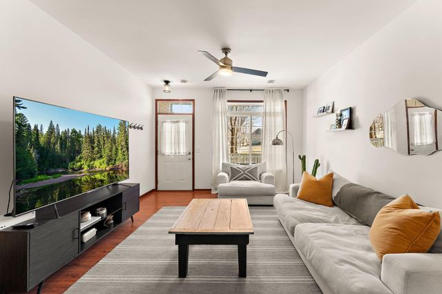 15672 Emerald Drive N 4, Hugo, MN 55038