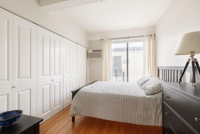 12 Stoneholm St 616, Boston, MA 02115