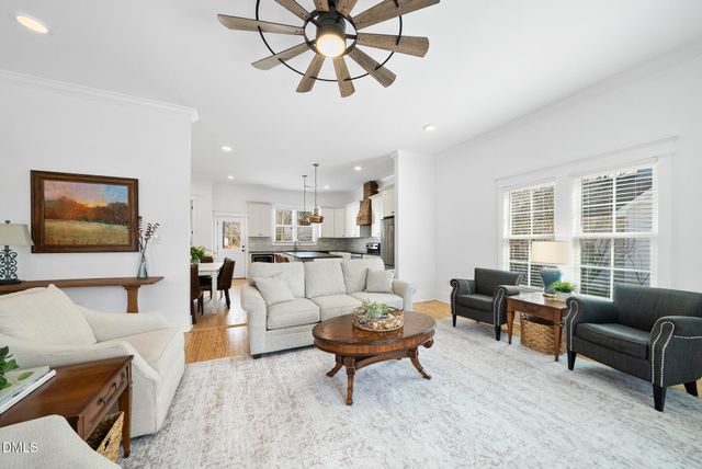 108 W Chestnut Avenue, Wake Forest, NC 27587