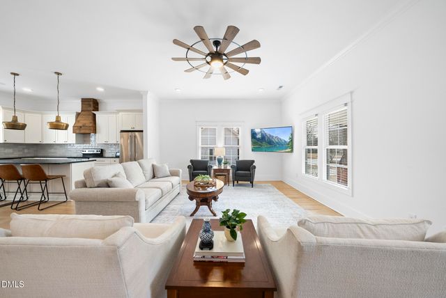 108 W Chestnut Avenue, Wake Forest, NC 27587