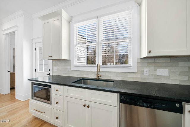 108 W Chestnut Avenue, Wake Forest, NC 27587