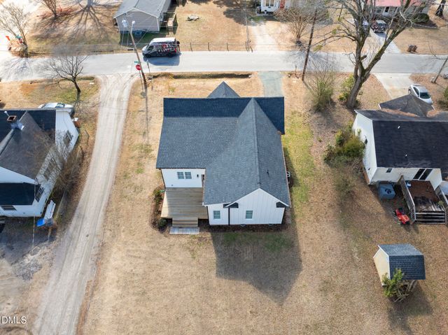 108 W Chestnut Avenue, Wake Forest, NC 27587