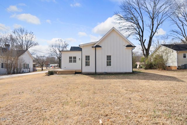 108 W Chestnut Avenue, Wake Forest, NC 27587