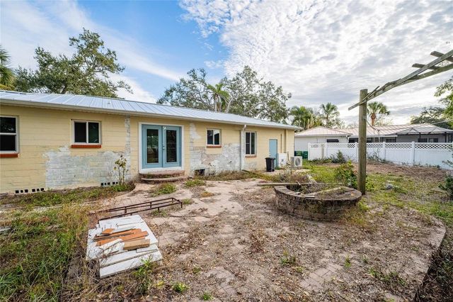 6213 SANDERS DRIVE, Tampa, FL 33611