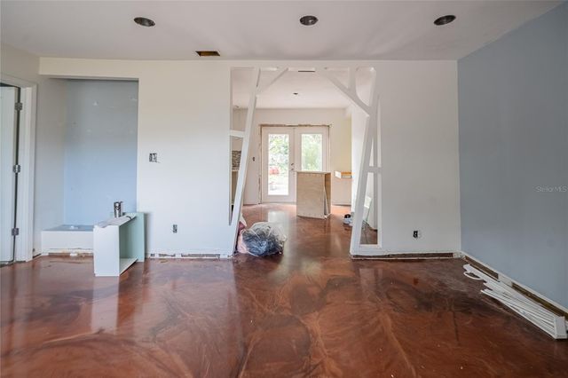 6213 SANDERS DRIVE, Tampa, FL 33611