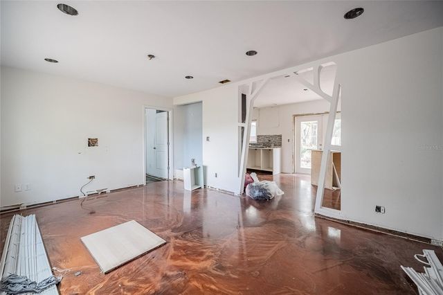 6213 SANDERS DRIVE, Tampa, FL 33611