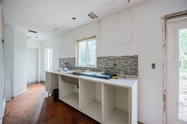 6213 SANDERS DRIVE, Tampa, FL 33611