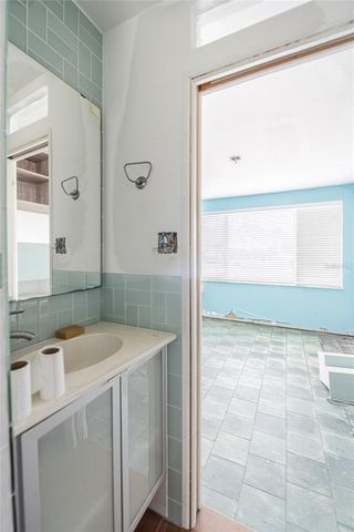 6213 SANDERS DRIVE, Tampa, FL 33611