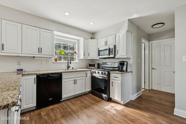 36 Netty Street, Howell, NJ 07731