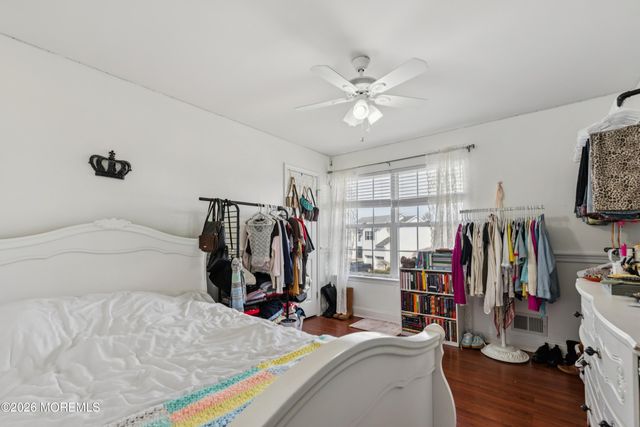 36 Netty Street, Howell, NJ 07731