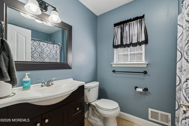 36 Netty Street, Howell, NJ 07731