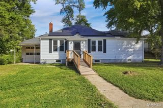 115 Collinsville Road, Troy, IL 62294