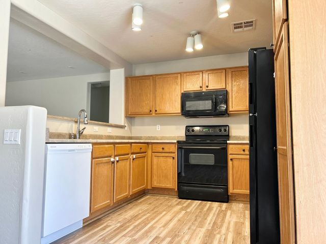 2547 E San Manuel Road, San Tan Valley, AZ 85143