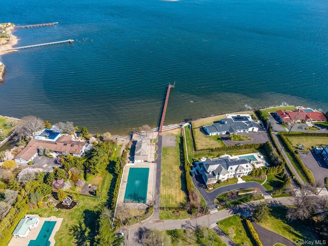 33 Harbour Road, Great Neck, NY 11024