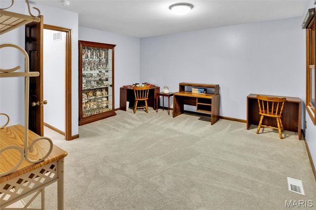 15142 Highcroft Drive Drive, Chesterfield, MO 63017