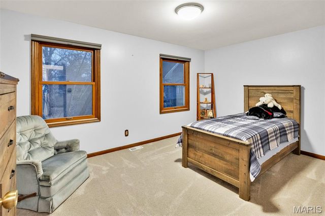 15142 Highcroft Drive Drive, Chesterfield, MO 63017