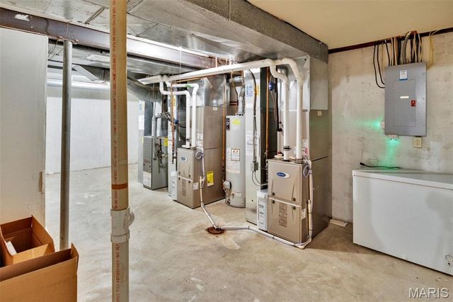 15142 Highcroft Drive Drive, Chesterfield, MO 63017