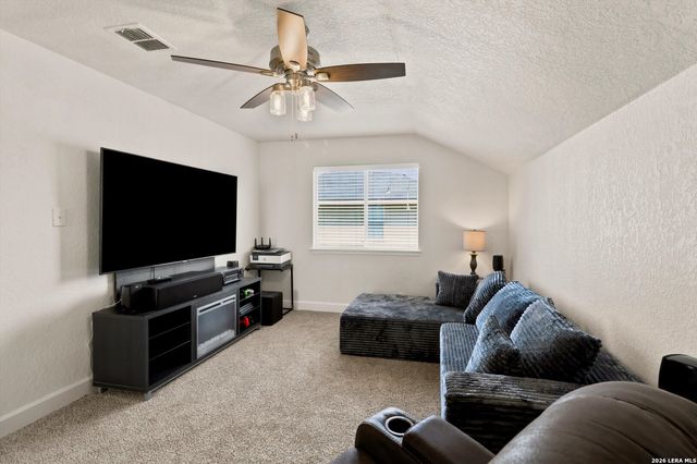 537 Roadrunner Ave, New Braunfels, TX 78130