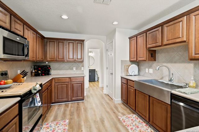 537 Roadrunner Ave, New Braunfels, TX 78130