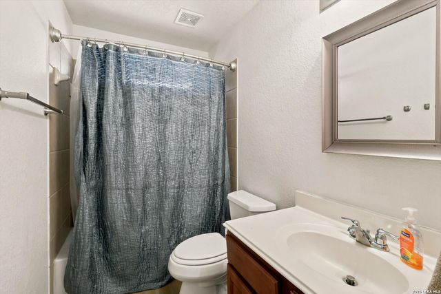 537 Roadrunner Ave, New Braunfels, TX 78130