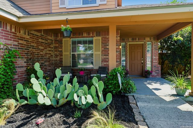 537 Roadrunner Ave, New Braunfels, TX 78130