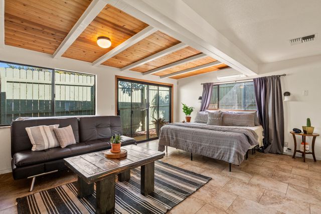 2846 Omaopio Rd, Kula, HI 96790