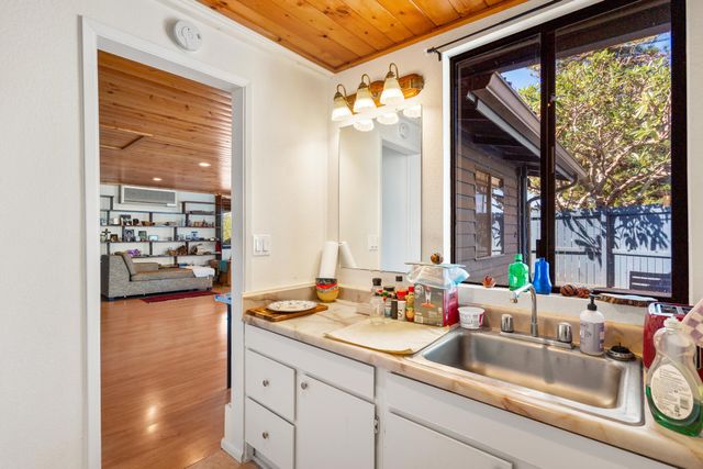 2846 Omaopio Rd, Kula, HI 96790