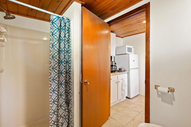 2846 Omaopio Rd, Kula, HI 96790