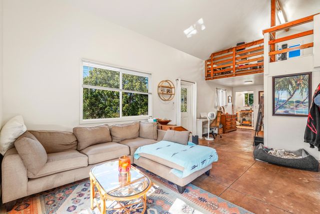 2846 Omaopio Rd, Kula, HI 96790