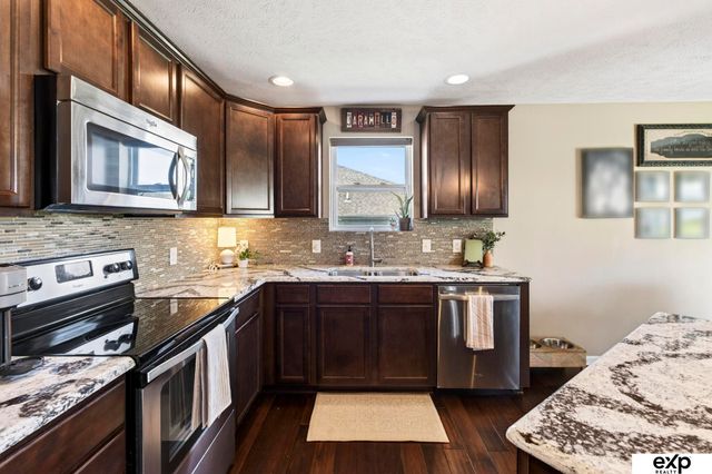 17212 Morgan Avenue, Gretna, NE 68028