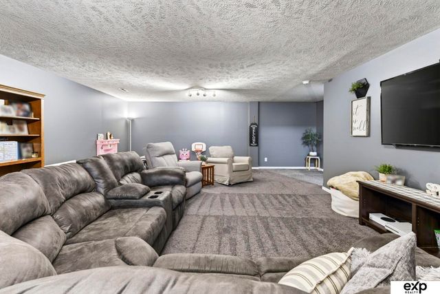 17212 Morgan Avenue, Gretna, NE 68028