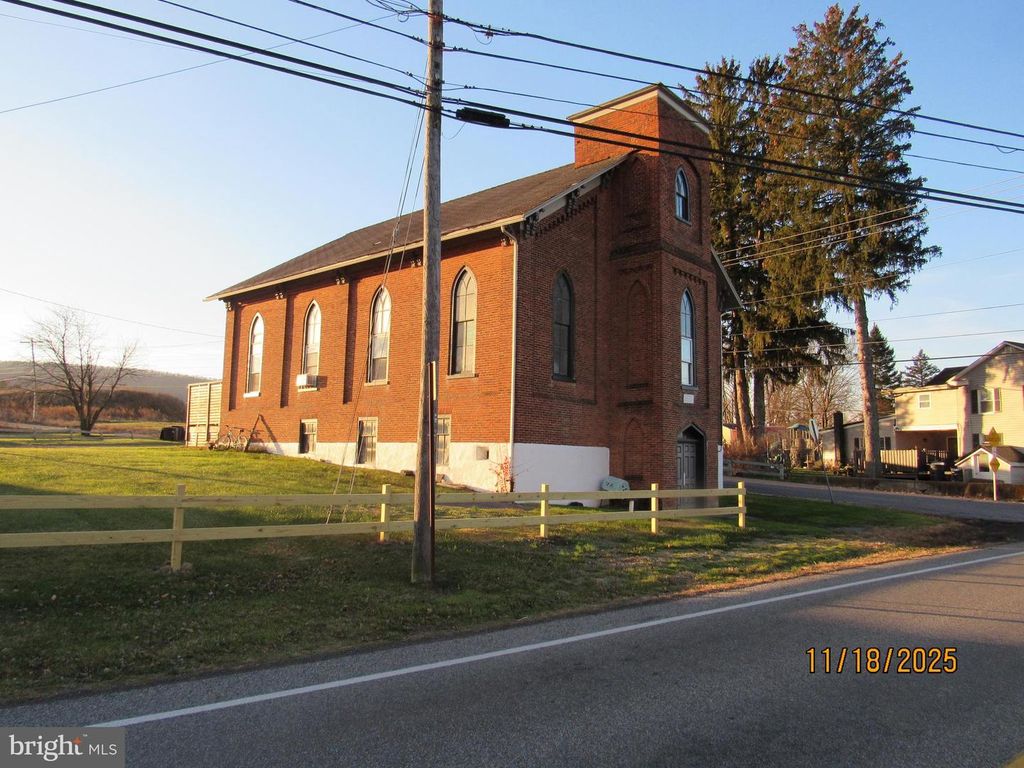 3290 ZION RD, Bellefonte, PA 16823