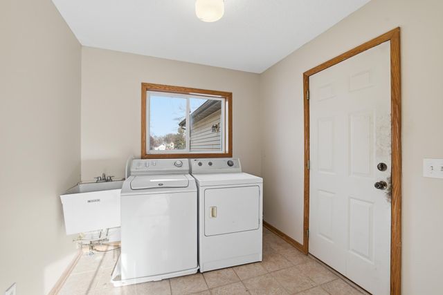 9234 Flanders Street NE, Blaine, MN 55449