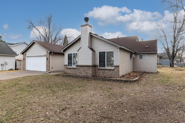 9234 Flanders Street NE, Blaine, MN 55449