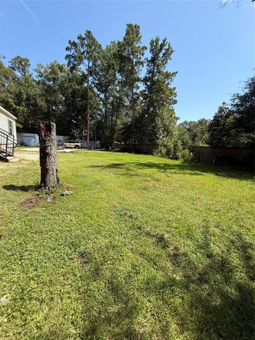285 County Road 2221, Cleveland, TX 77327