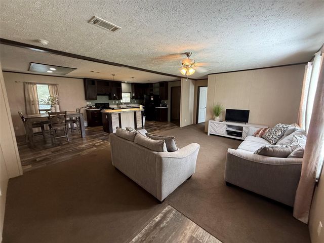 285 County Road 2221, Cleveland, TX 77327