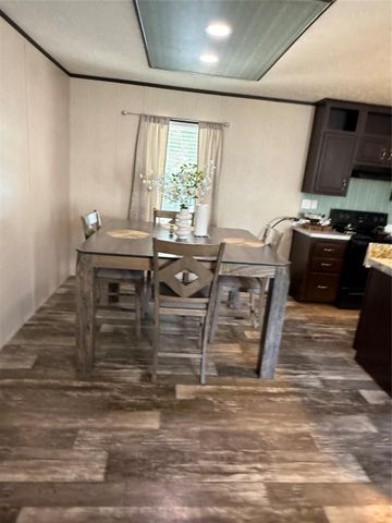 285 County Road 2221, Cleveland, TX 77327
