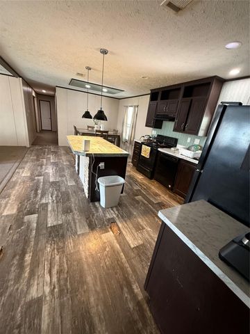 285 County Road 2221, Cleveland, TX 77327