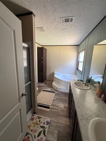 285 County Road 2221, Cleveland, TX 77327