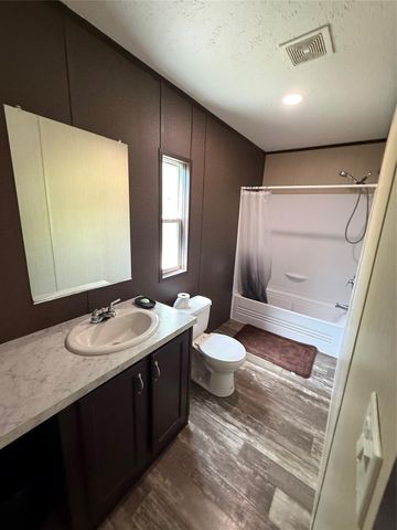 285 County Road 2221, Cleveland, TX 77327