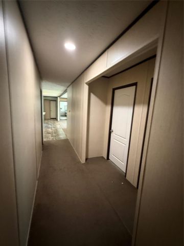 285 County Road 2221, Cleveland, TX 77327