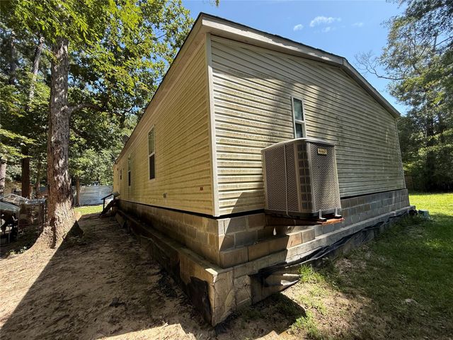 285 County Road 2221, Cleveland, TX 77327