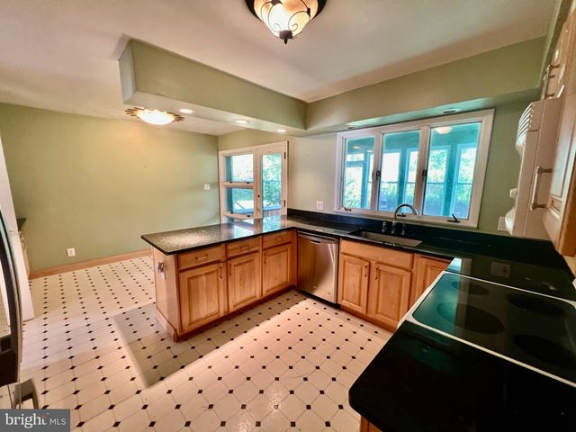 120 MORNINGSIDE DR, Trenton, NJ 08618