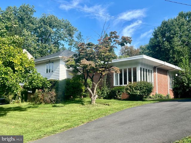 120 MORNINGSIDE DR, Trenton, NJ 08618