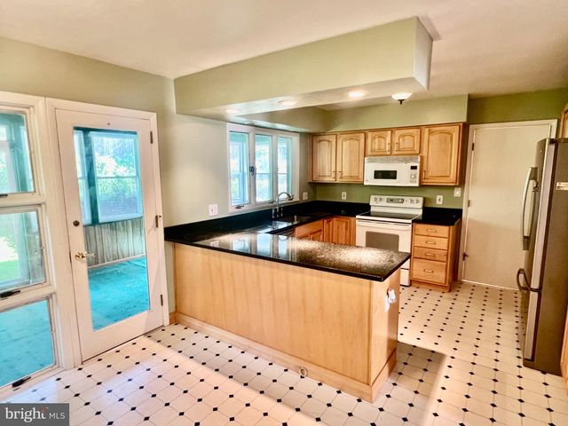 120 MORNINGSIDE DR, Trenton, NJ 08618